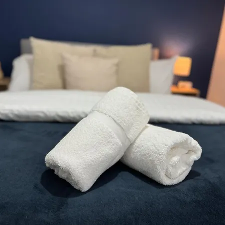 Apartamento Group Bookings: Up To 30 Guests Across 5 Spacious Flats! Keyless Access Free Wifi & Parking Birmingam